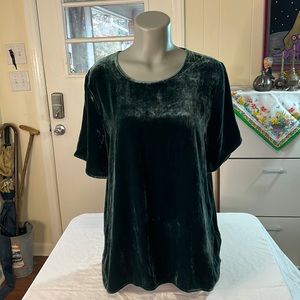Eileen Fisher NWT Dark Green Velvet Short Sleeved Shirt in Size Petite Large